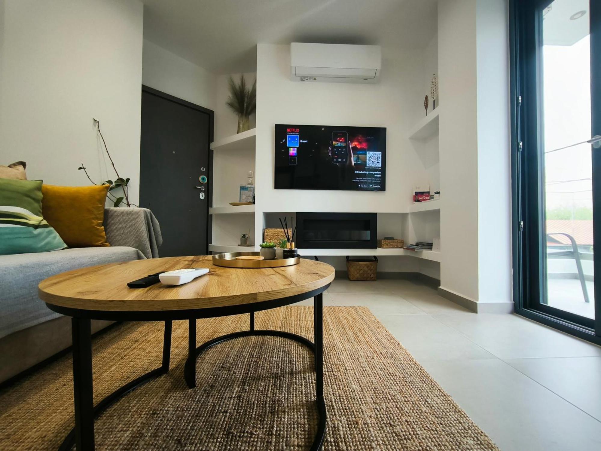Floral Home 2 - 1St Floor Apt With Private Parking! Atenas Exterior foto